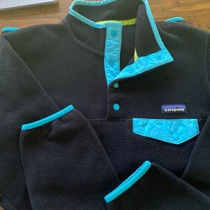 Black fleece Patagonia pullover